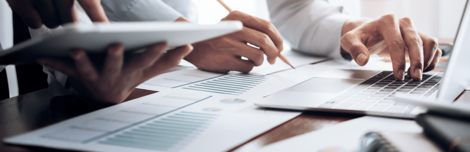 CFO Advisory – So richten Sie Ihre Finanzfunktionen und -prozesse für die Zukunft aus Header